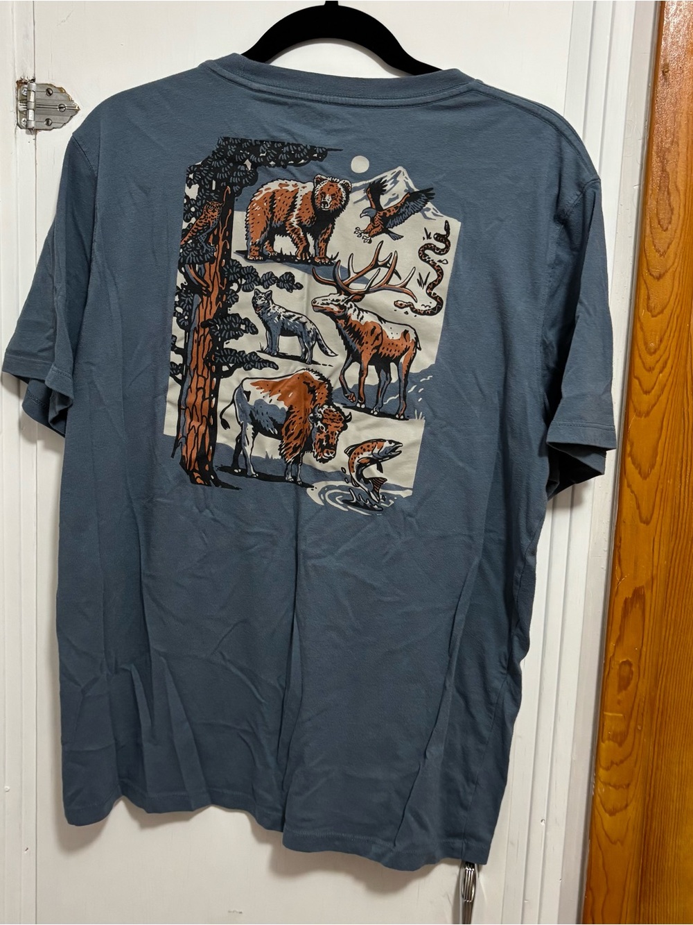 Old Navy Slate Blue Tee with Yellowstone Graphic